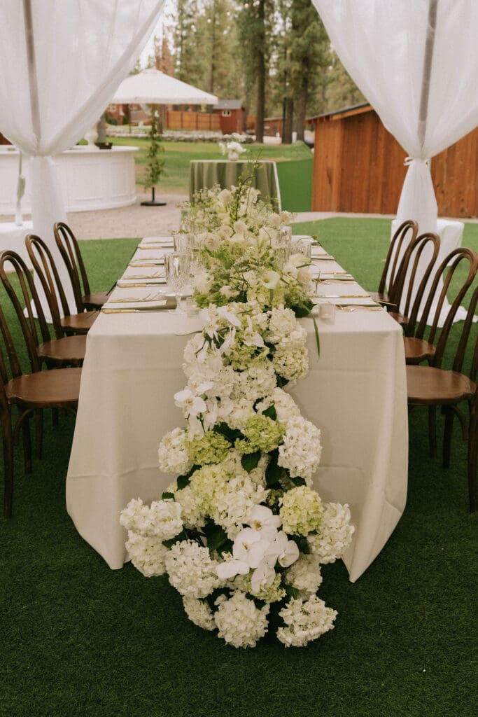 Beautiful floral table centerpieces