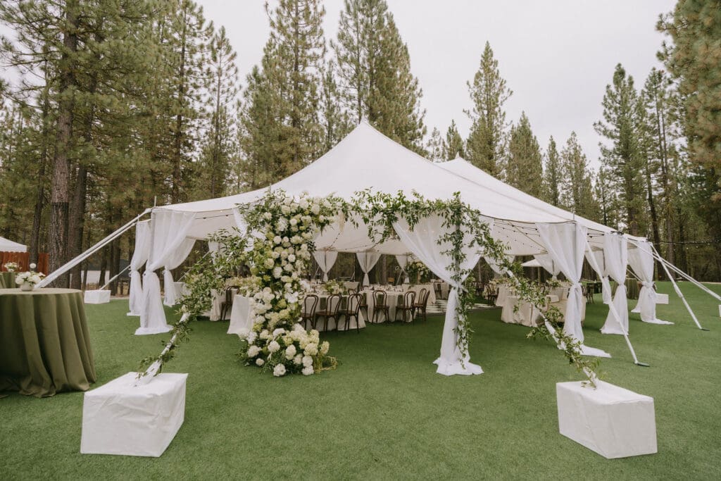 Romantic Luxury Florals at Chalet View Lodge Wedding Celebration