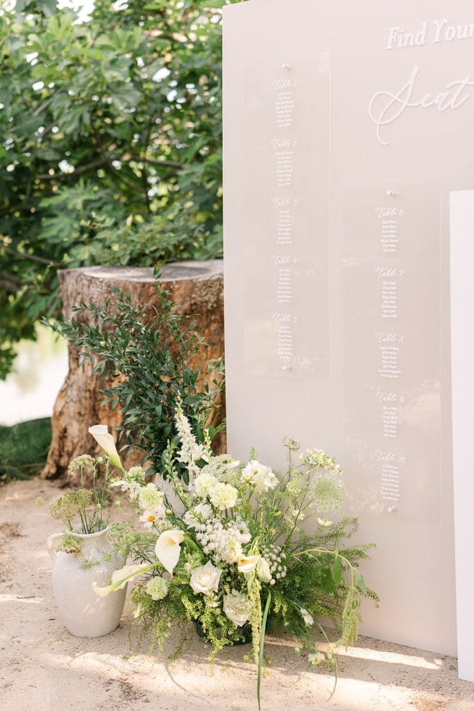 stunning floral design at the wedding reception
